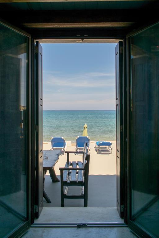 Volakas Beachfront Suites Rethymno  Екстер'єр фото