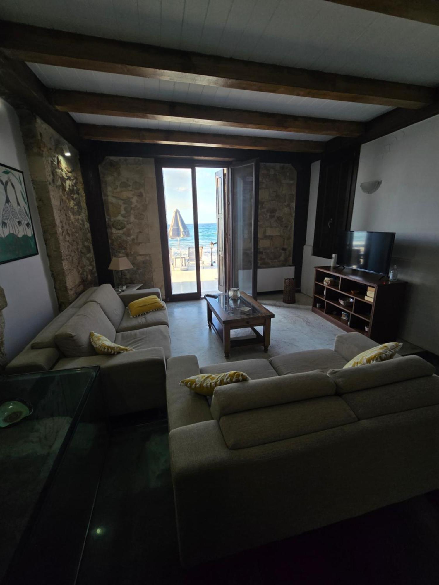 Volakas Beachfront Suites Rethymno  Екстер'єр фото